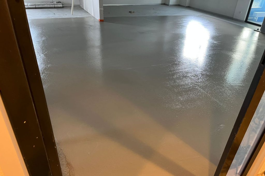 Renovatie betonvloer Nexus Interieurprojecten Hardeman Vloerbewerking 2