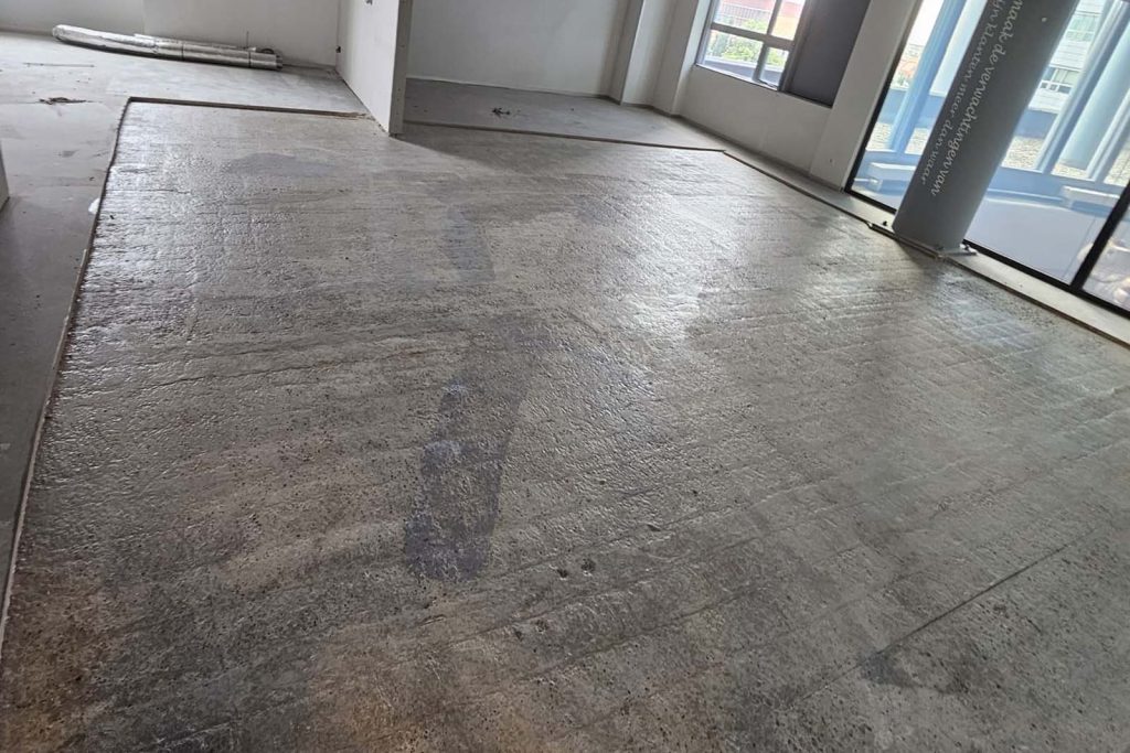 Renovatie betonvloer Nexus Interieurprojecten Hardeman Vloerbewerking 5