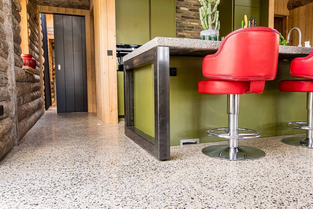 Slijpen betonvloer woning Tienhoven