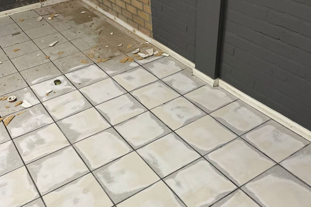 Tegelvloer opruwen Dorrestijn Milieu Veenendaal